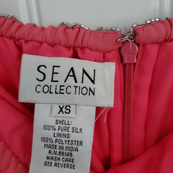 Sean Collection Pink Floral Iridescent Sequin Gown - Picture 3 of 9